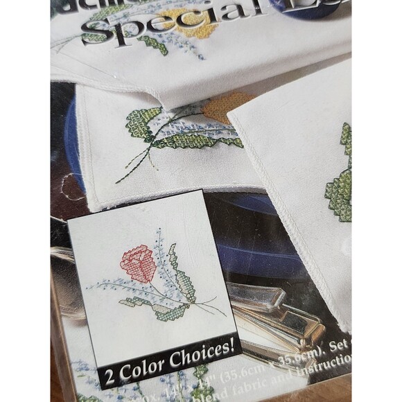 NEW Bucilla Special Edition Stamped Cross Stitch Set Of 4 Tulip Napkins 14"×14" - Picture 4 of 6